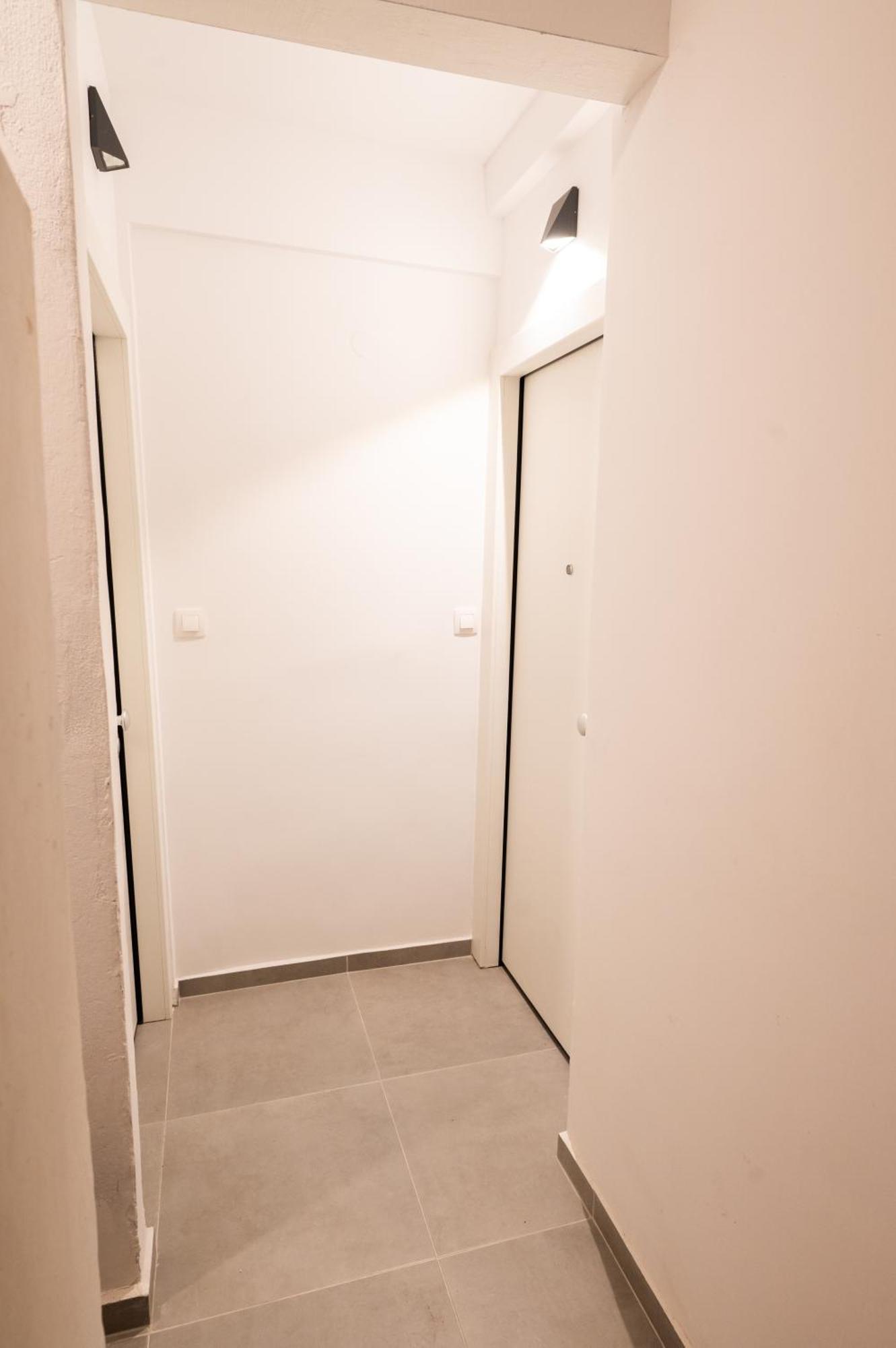 Honey Oak & Cream Patio By Nest Appartement Thessaloniki Buitenkant foto