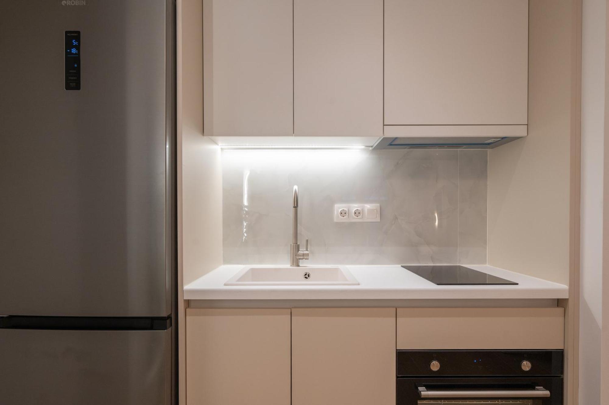 Honey Oak & Cream Patio By Nest Appartement Thessaloniki Buitenkant foto