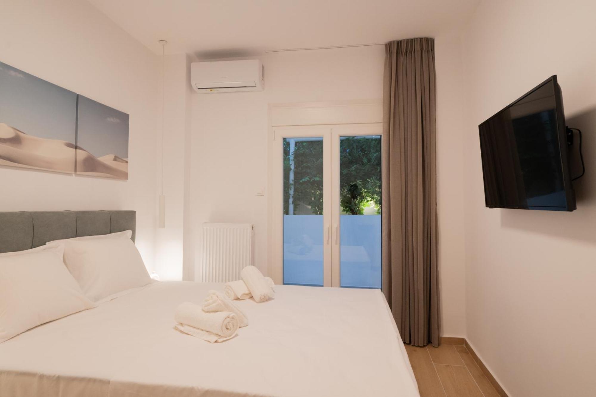 Honey Oak & Cream Patio By Nest Appartement Thessaloniki Buitenkant foto